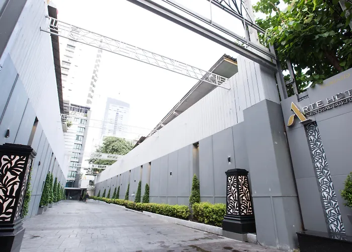 Hotel Arte - Sha Extra Bangkok